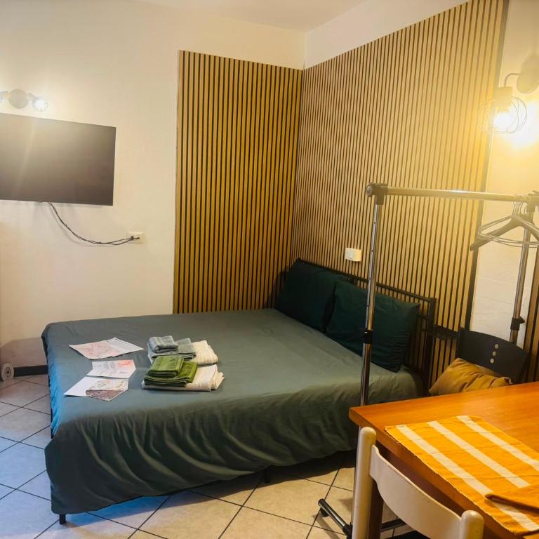 Hello Verona Rooms - Camera Familiare con Bagno Privato - 11