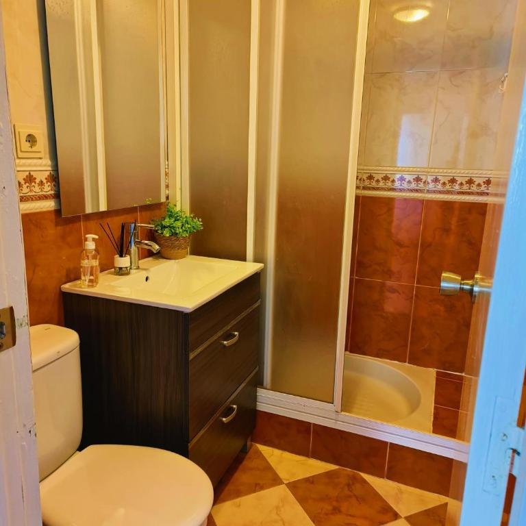 Vistas Al Mar en Retamar - Apartamento Superior de 1 dormitorio con balcón - 17