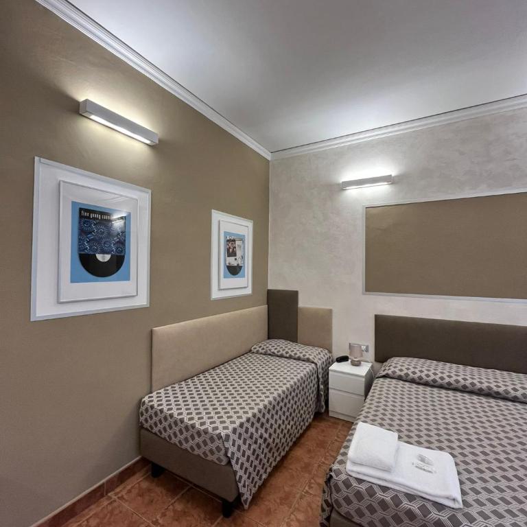 Hotel Alinari - Camera Quadrupla - 4