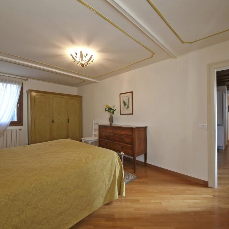 Appartamenti inside Palazzo Foscarini - Superior Apartment - 14