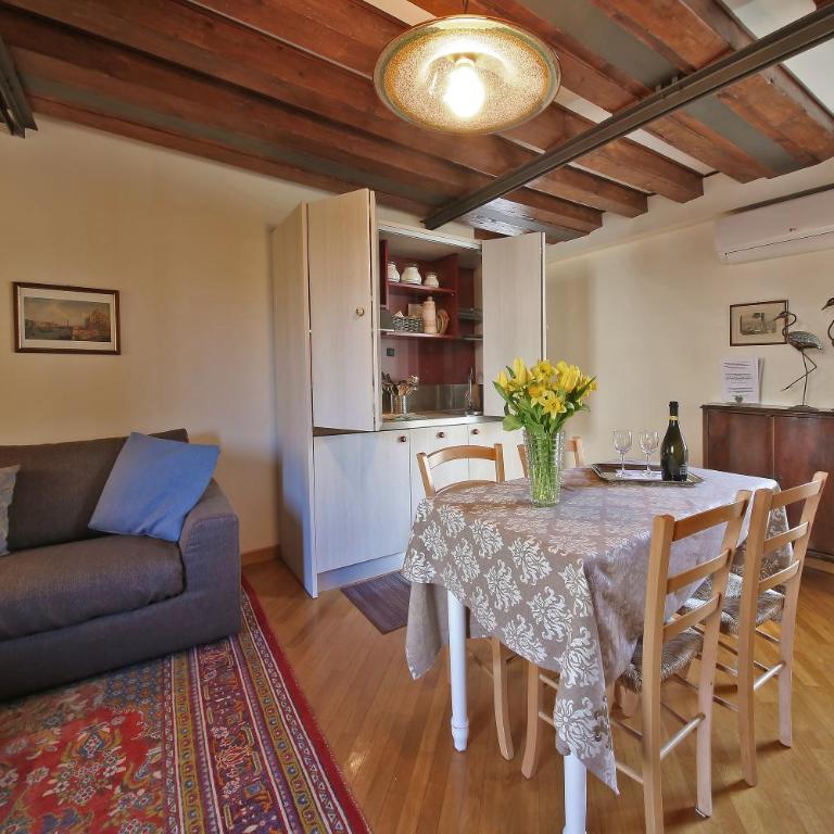 Appartamenti inside Palazzo Foscarini - Superior Apartment - 21