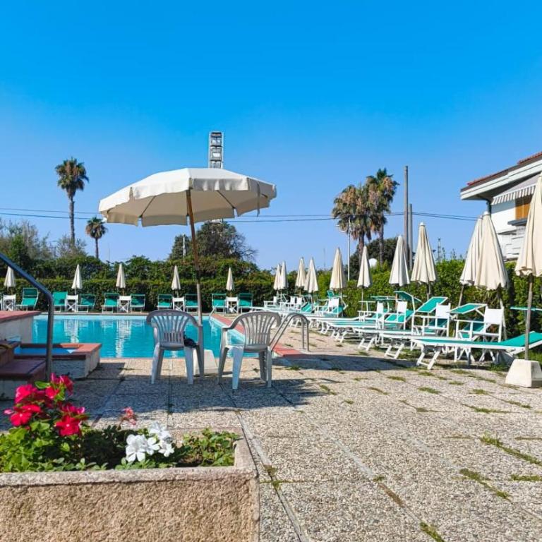 Casa Dolce Mare - seafront apartment with swimmingpool - Two-Bedroom Apartment - Oceanfront - 30