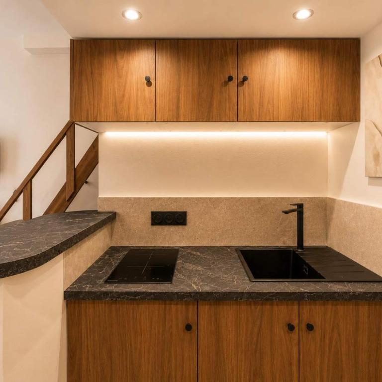 Renovated studio with mezzanine in Le Marais - Studio - 7