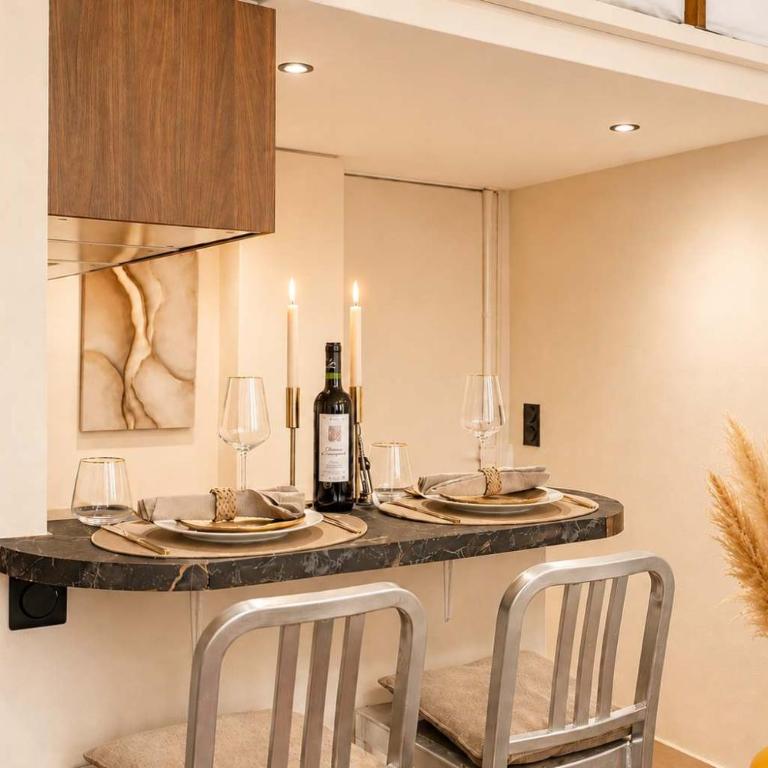 Renovated studio with mezzanine in Le Marais - Studio - 29