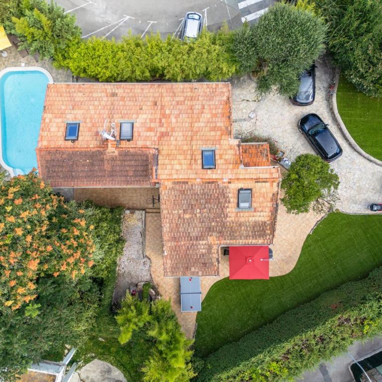 VILLA RECKINA havre de paix avec piscine et jardin - Maison 4 Chambres - 79