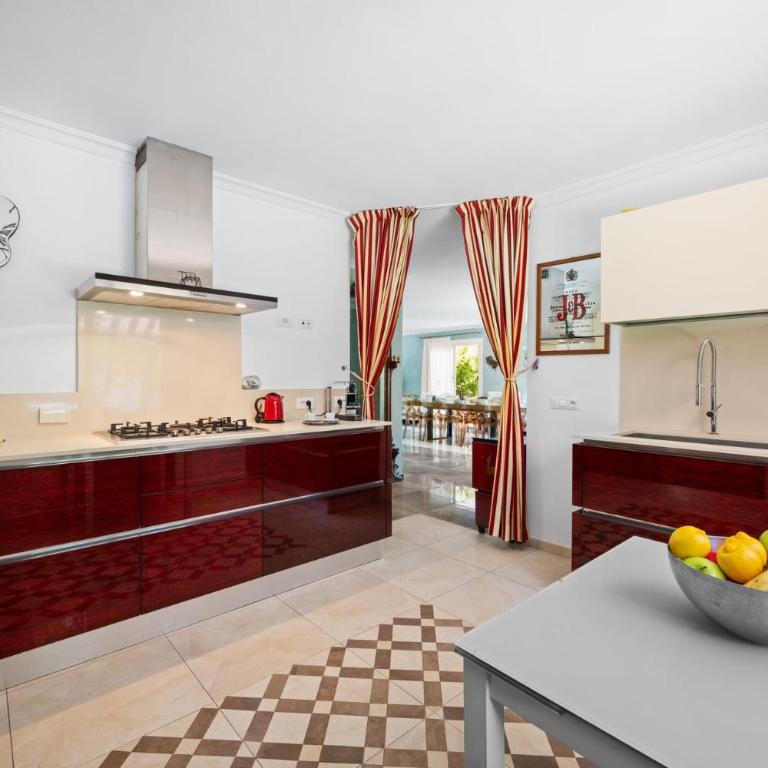VILLA RECKINA havre de paix avec piscine et jardin - Maison 4 Chambres - 20