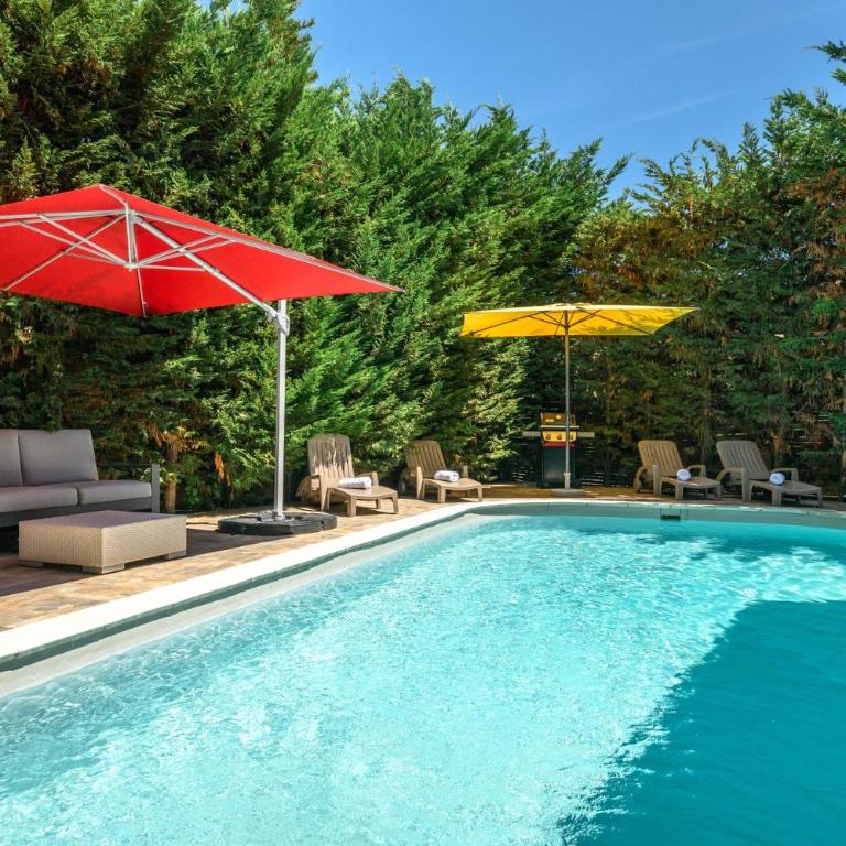 VILLA RECKINA havre de paix avec piscine et jardin - Maison 4 Chambres - 65