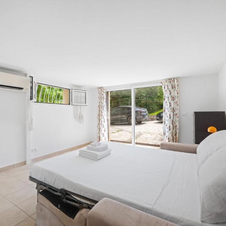 VILLA RECKINA havre de paix avec piscine et jardin - Maison 4 Chambres - 43