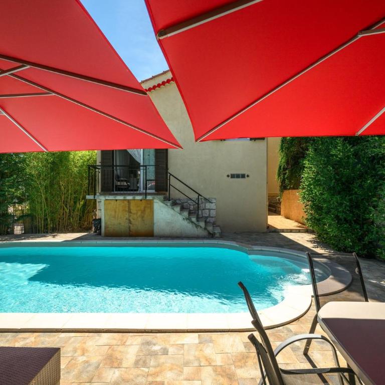 VILLA RECKINA havre de paix avec piscine et jardin - Maison 4 Chambres - 57
