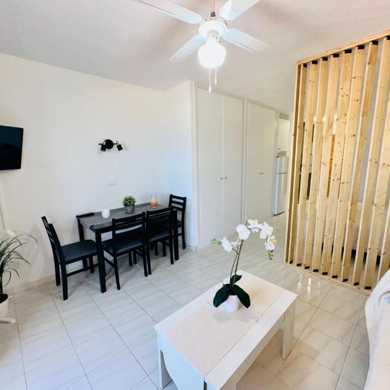 Quiet Studio, Incredible views, Climatized pool, FREE WIFI - Estudio - 22