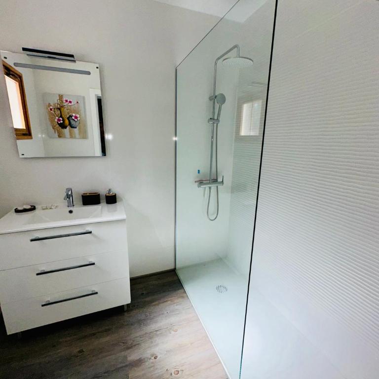 Quiet Studio, Incredible views, Climatized pool, FREE WIFI - Estudio - 28
