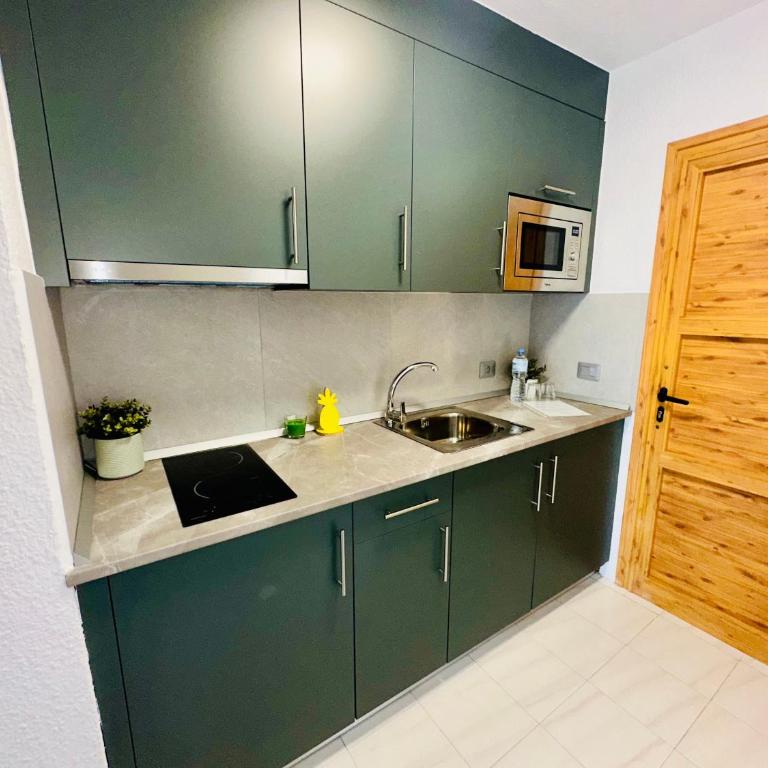 Quiet Studio, Incredible views, Climatized pool, FREE WIFI - Estudio - 41