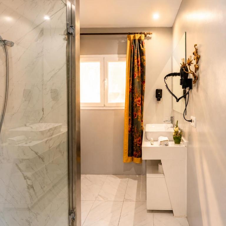 Hotel Boutique Pinar by Bossh! Hotels - Doppelzimmer mit Whirlpool-Badewanne - 7