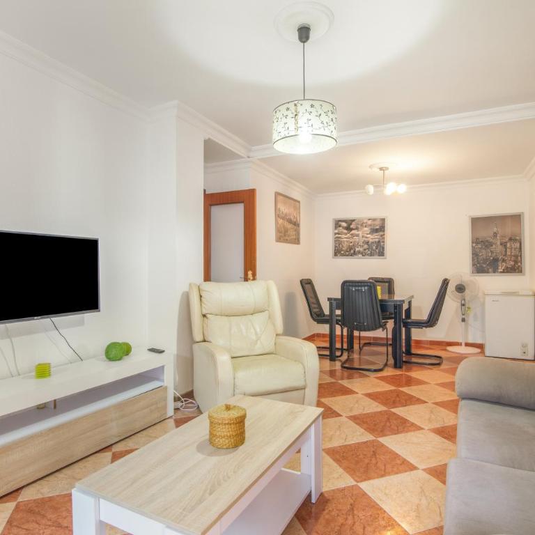 Piso Plaza Acuario - Apartamento Premium de 3 dormitorios con balcón - 4
