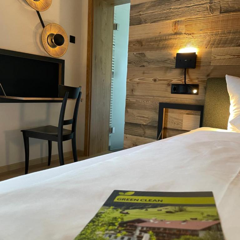 Alpenhotel Sonneck - mit Bergbahnticket - Standard Doppelzimmer - 4