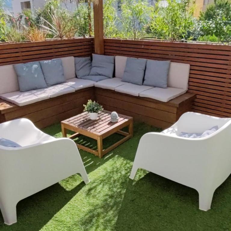 Chez Clement - Haut de villa - climatisé avec terrasse pour 6 - Apartamento - 3