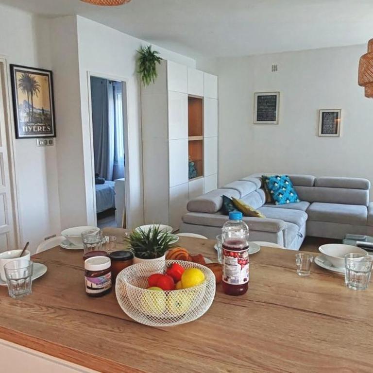 Chez Clement - Haut de villa - climatisé avec terrasse pour 6 - Apartamento - 7