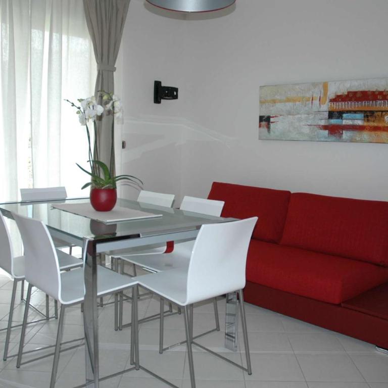 RESIDENCE MAXIM - Two-Bedroom Apartment - 2