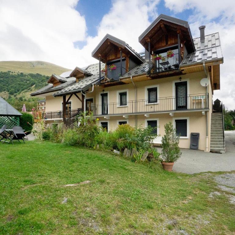 Appartement - Les ecrins 3 - Two-Bedroom Apartment with Mountain View - 13