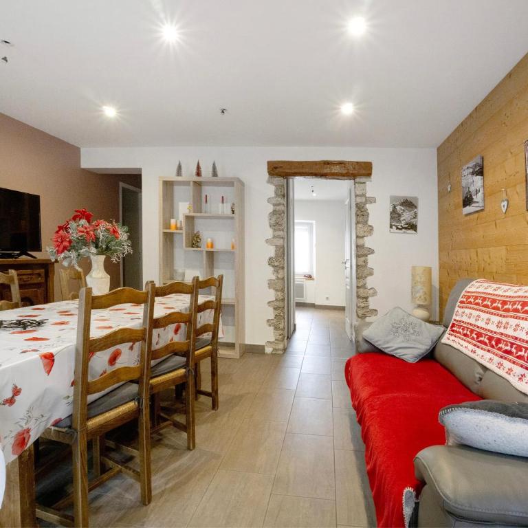 Appartement - Les ecrins 3 - Two-Bedroom Apartment with Mountain View - 14
