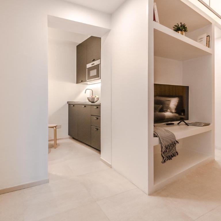 HouSmart Arienti 38a - Appartamento con 1 Camera da Letto - 2