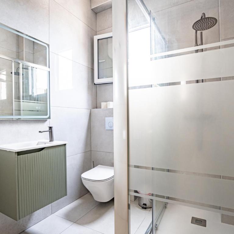 Versus Valencia Rooms - Single Room with Private Bathroom - 2