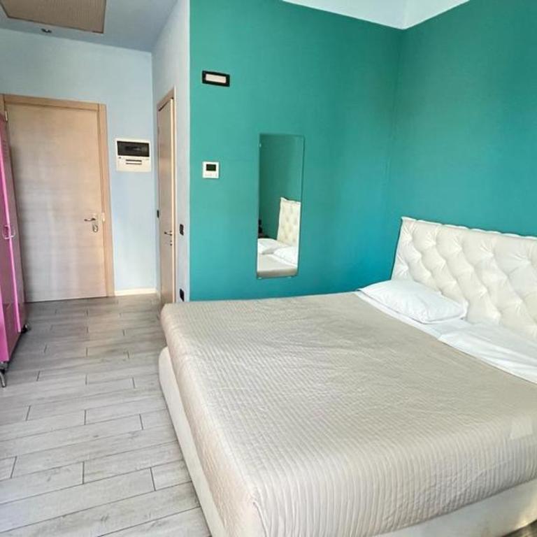 Blue Shades Hotel - Chambre Double Économique - 2
