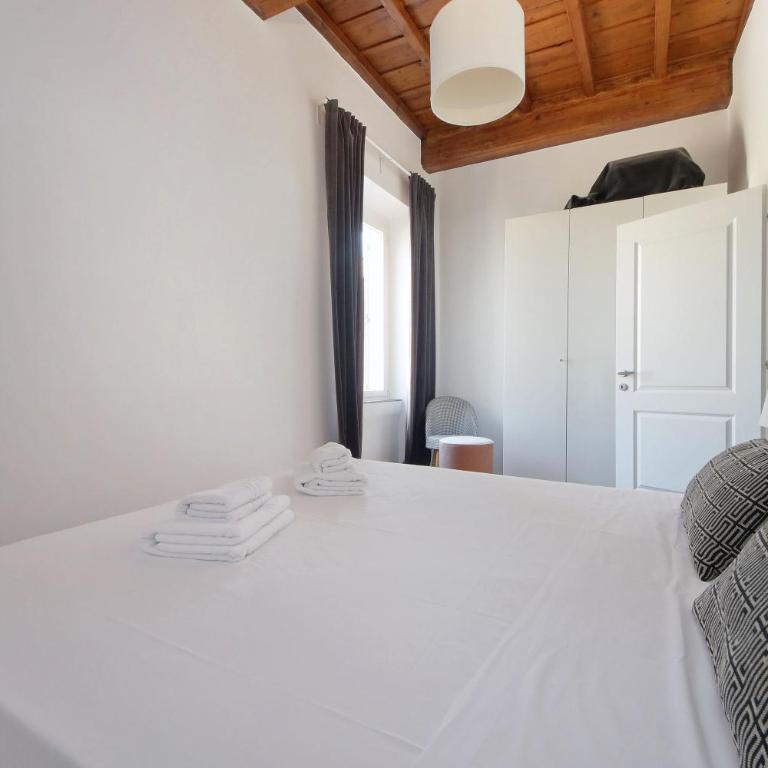 Torre Argentina - Three-Bedroom Apartment - 40