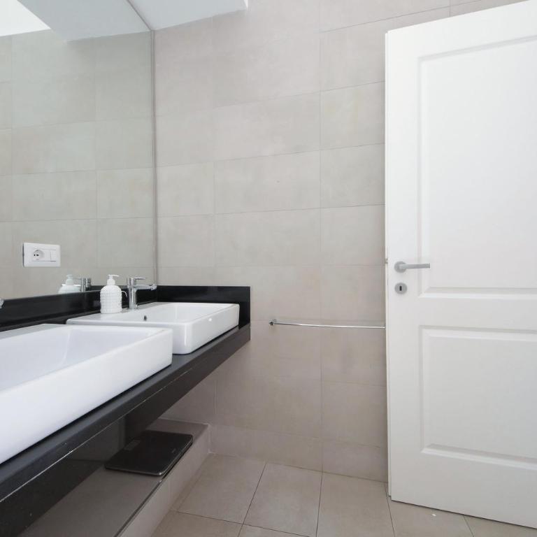 Torre Argentina - Three-Bedroom Apartment - 23