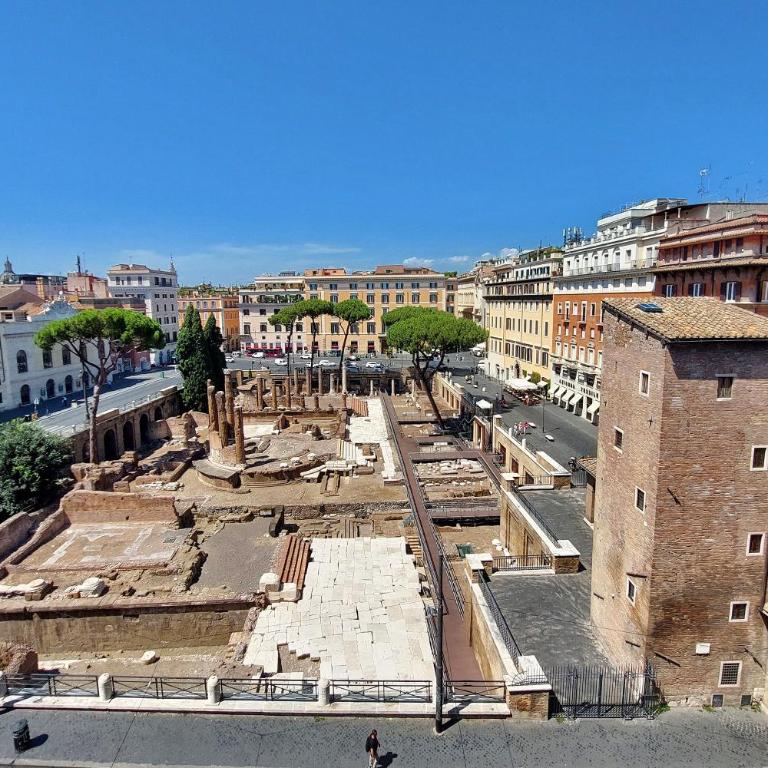 Torre Argentina - Three-Bedroom Apartment - 15