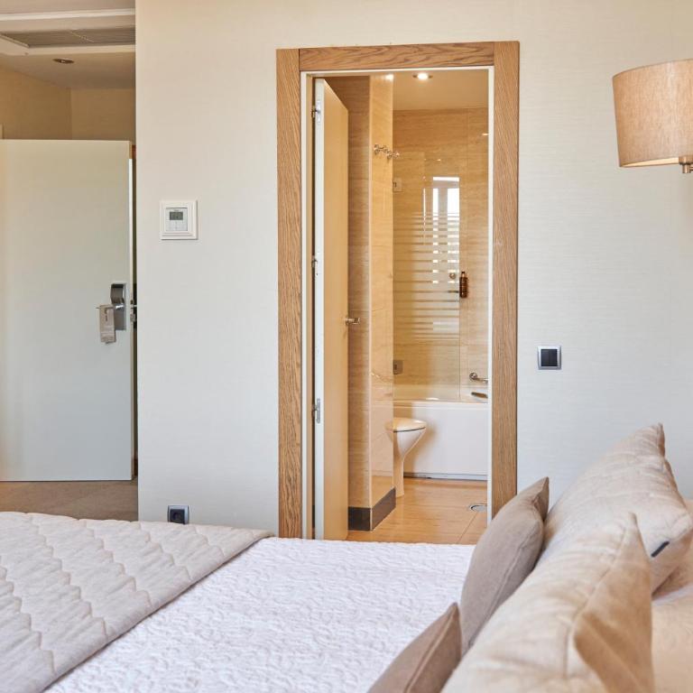 Hotel San Juan de los Reyes - Habitación Doble - 1 o 2 camas - 22