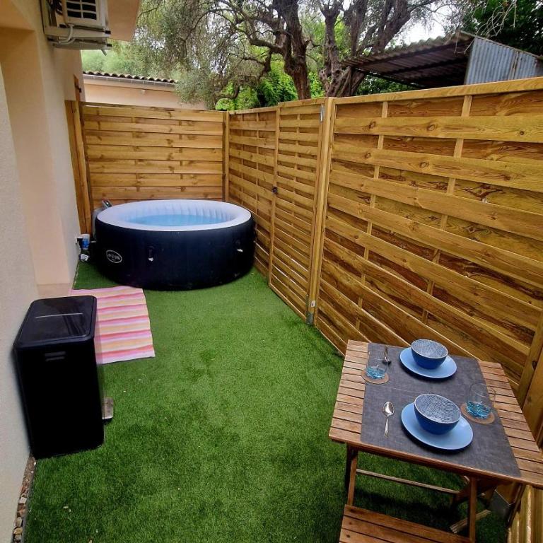 Studio cosy avec jacuzzi , sauna et salle de sport - Apartment mit Gartenblick - 29