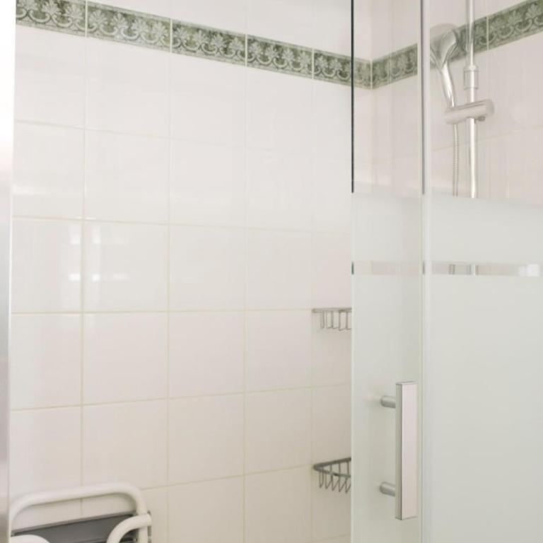 Appartement spacieux dans le 15e avec ascenseur - Appartement - 22