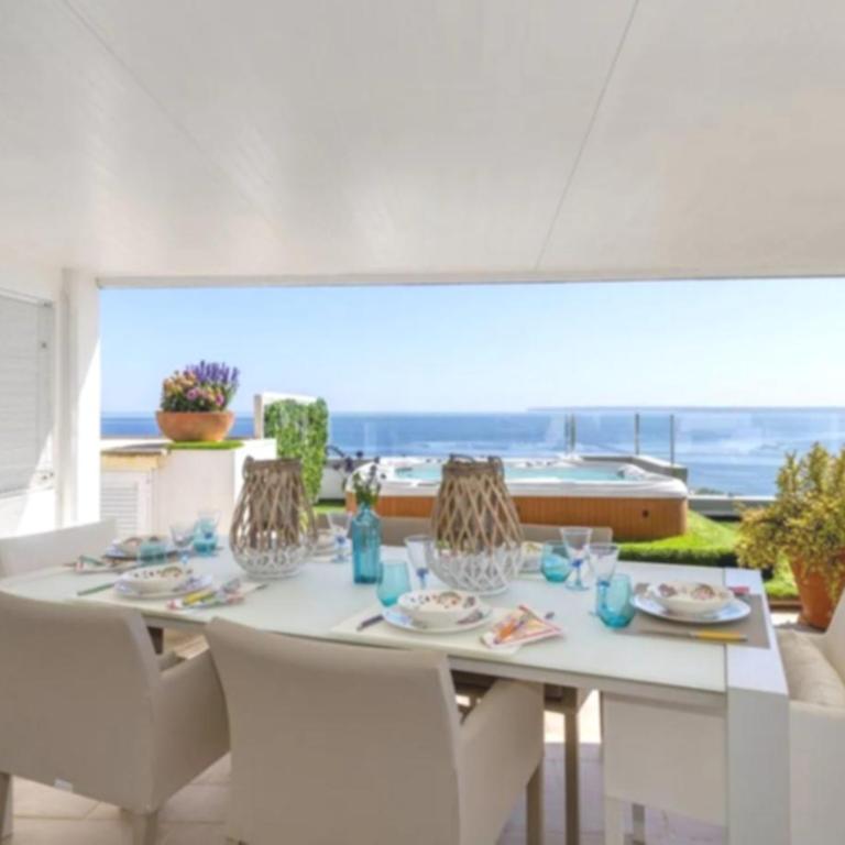 Luxury Escape with Rooftop Jacuzzi - Apartamento - 1
