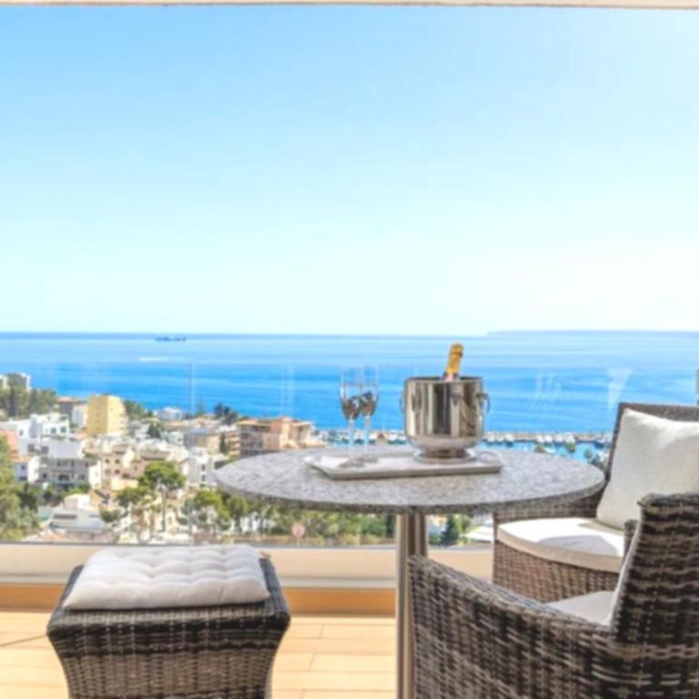Luxury Escape with Rooftop Jacuzzi - Apartamento - 12