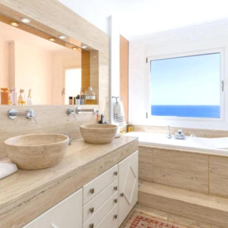 Luxury Escape with Rooftop Jacuzzi - Apartamento - 6