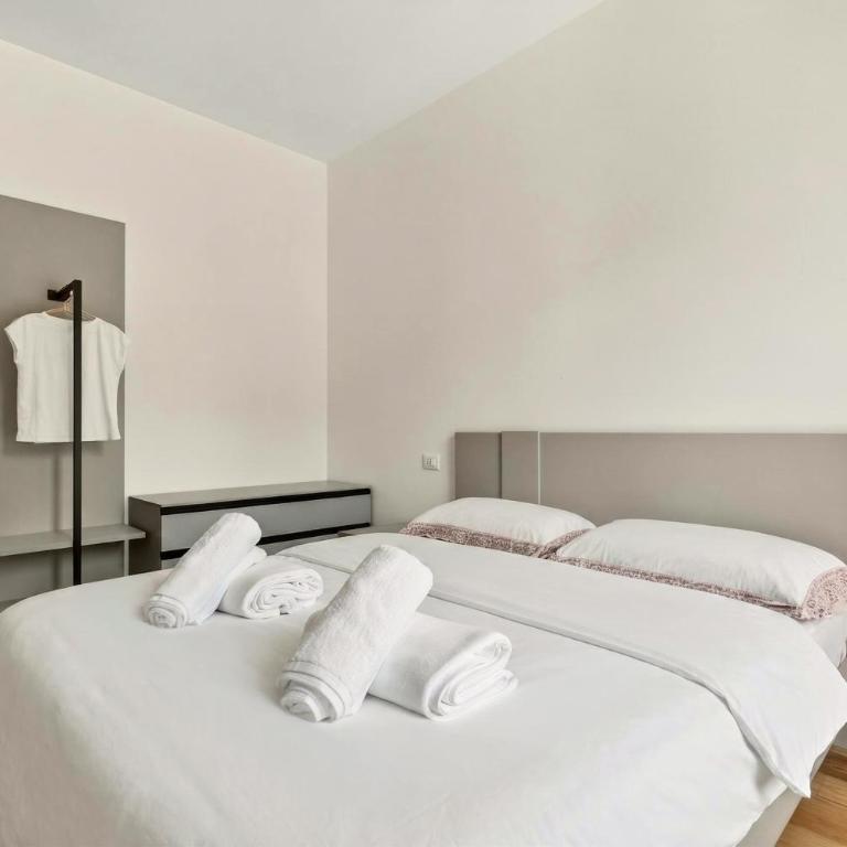 Classy&Easy - Appartamento con 3 Camere da Letto - 14