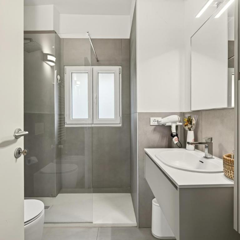 Classy&Easy - Appartamento con 3 Camere da Letto - 9