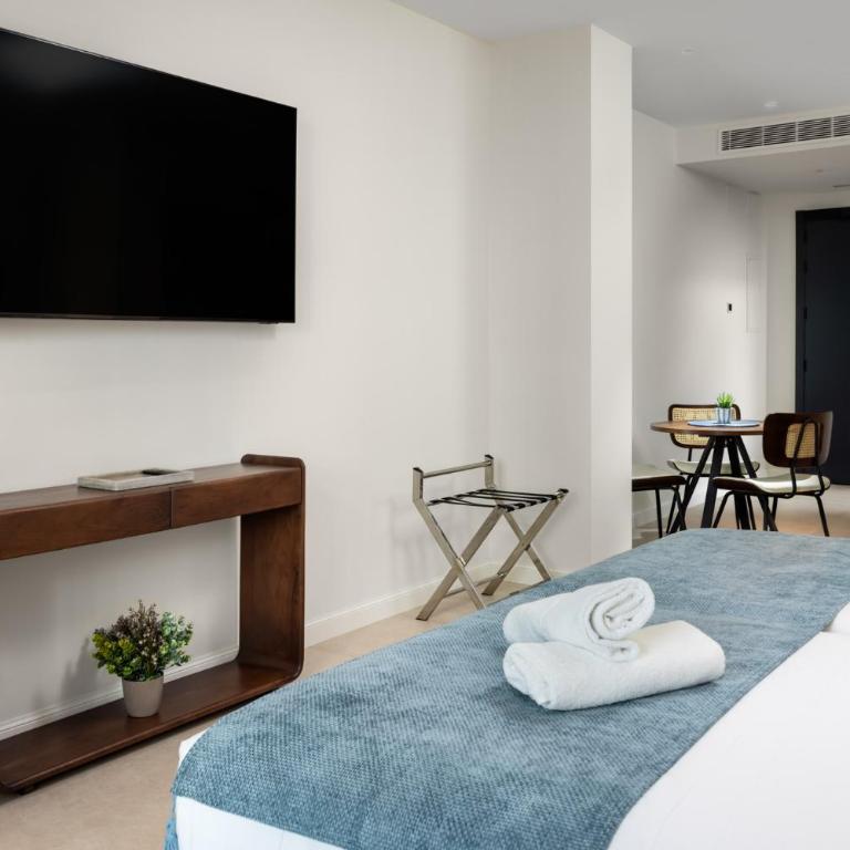 AZUL HOME SUITES Estepona - Estudio con cama extragrande - 9
