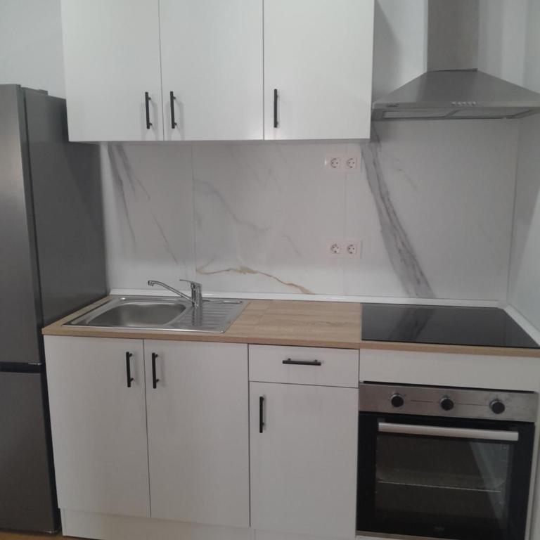 Apartamentos BlueSummer - One-Bedroom Apartment - 3