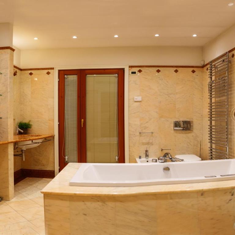 Lake Front Apartment - Direct Lake Access - Villa Fronte Spiaggia - 95