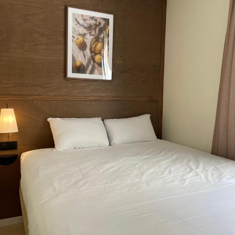 Hôtel du Théâtre - Hypercentre - Climatisé - Petite Chambre Double - 8