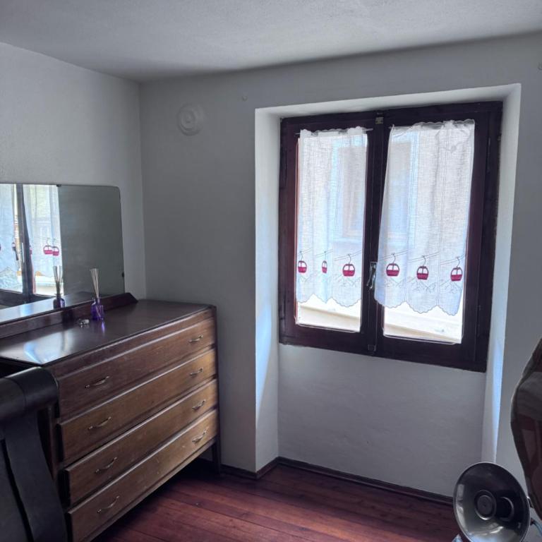 Monte Rosa Lys 1 - Appartamento con 2 Camere da Letto - 2