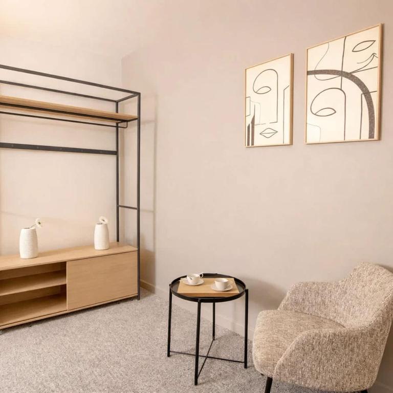 Family-friendly apartment near Montparnasse - Appartement - 13