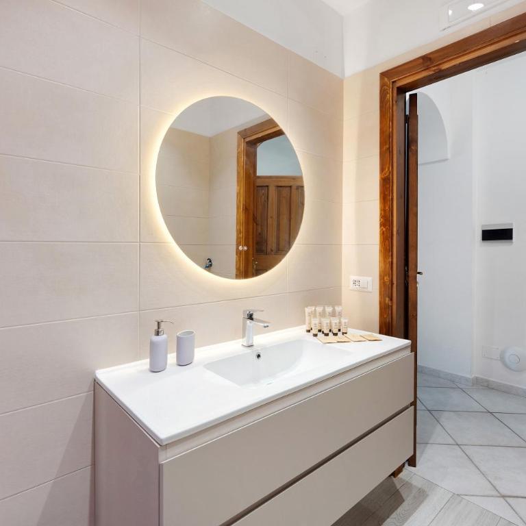 Villa Azzurra - Appartamento Deluxe con 2 Camere da Letto e Vista Oceano - 10