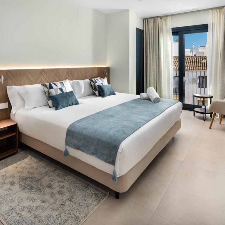 AZUL HOME SUITES Estepona - Apartamento Estudio con cama grande - 4