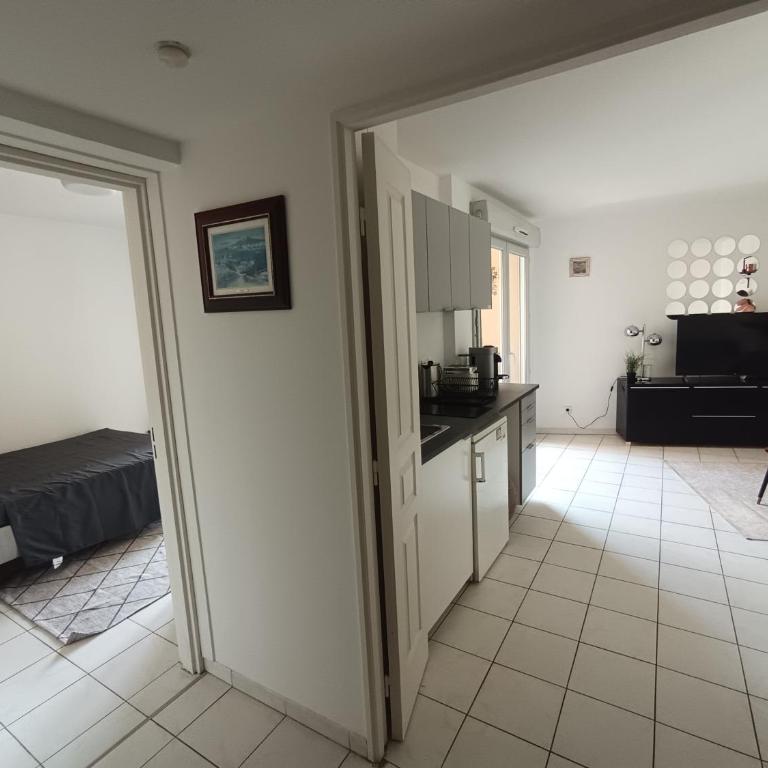 1 Bedroom Air-Conditioned Apartment Beach Wi-Fi - Apartamento de 1 dormitorio - 2
