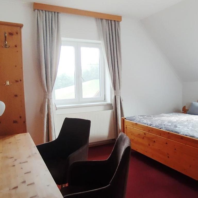 Bed&Breakfast AmWeinberg - Camera Matrimoniale con Vista Giardino - 1