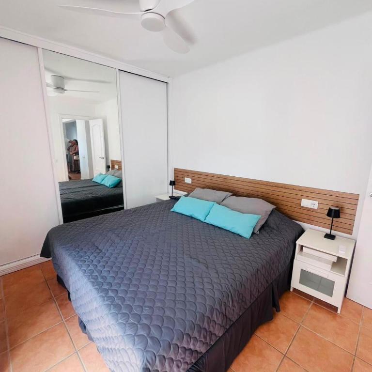 COPA CABANA VISTAS AL MAR - HOME ReNT MALAGA - Three-Bedroom Apartment - 9
