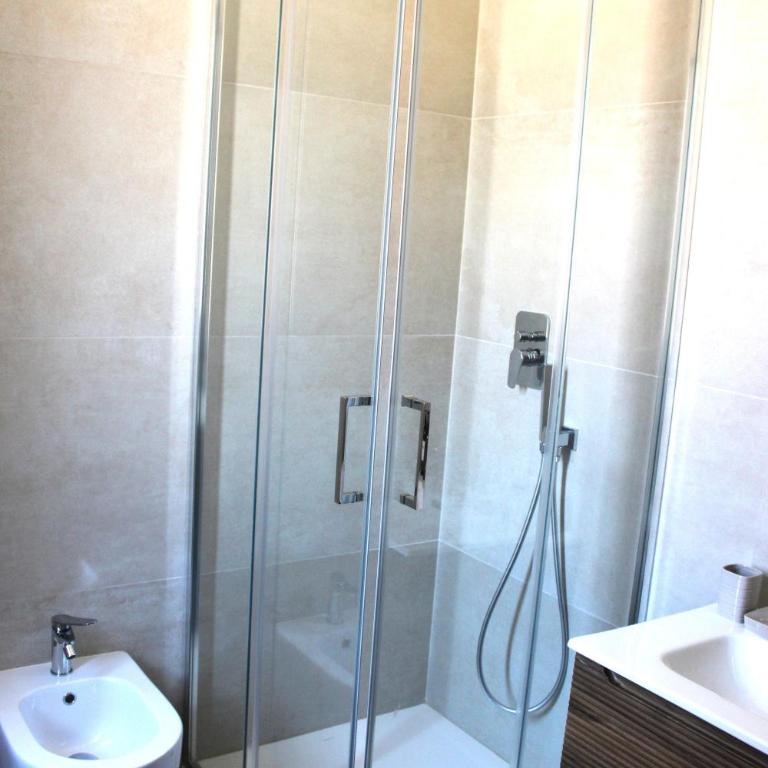 Casa Indipendente in Fiumicino centro - Villa con 3 Camere da Letto - 10